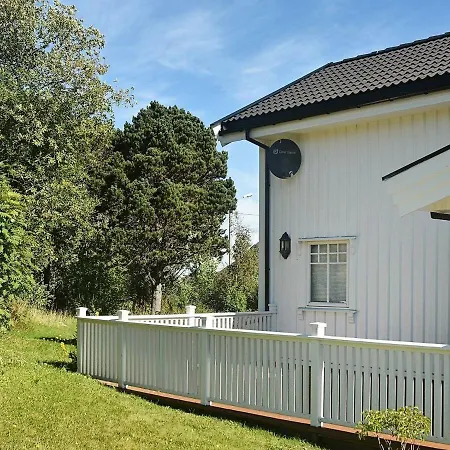 Holiday home Grendaveien Ii *