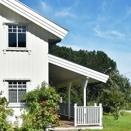 Grendaveien Ii Holiday home *