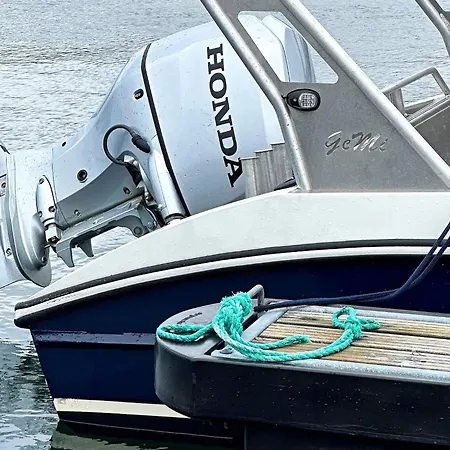 8 Person In Tatil Evi